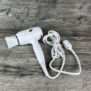 T3 Micro Fit Ionic 76890 Compact Travel White Hair Dryer IonAir Technology WORKS